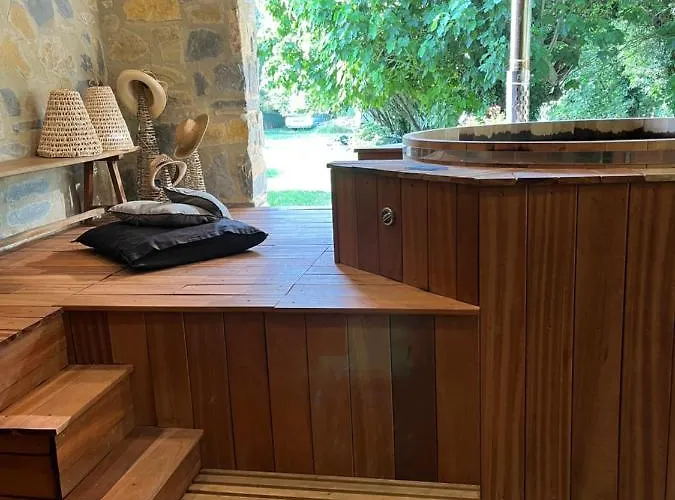 Guest house Boisbolchet Ecolodge-spa 4*